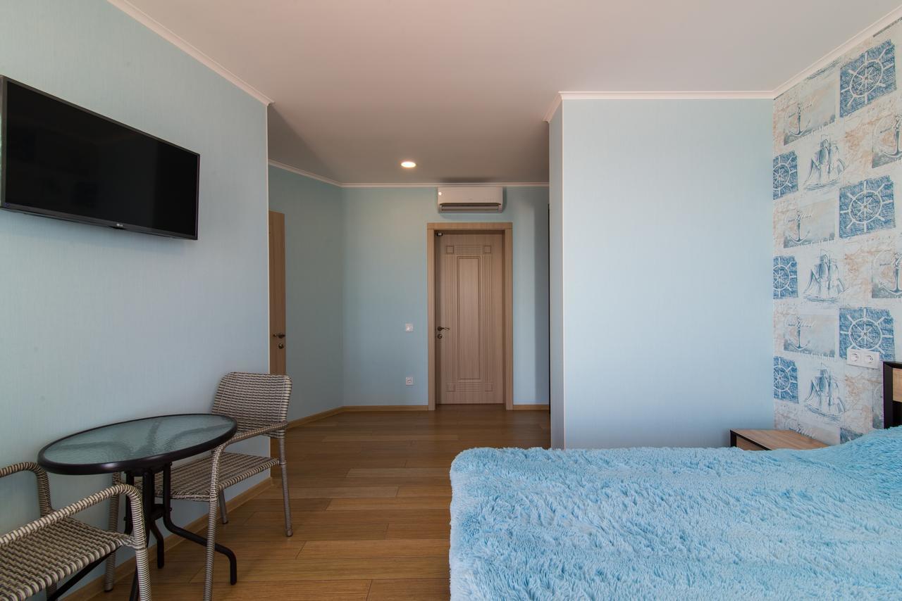 Hotel Tsvetok Oldenburg Bagian luar foto